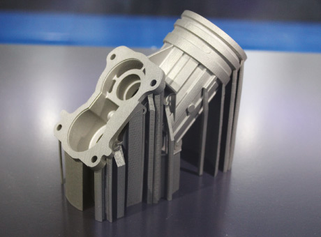 Металлическая деталь, напечатанная на промышленном 3D-принтере по металлу