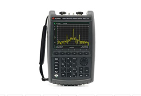 N9962A Портативный СВЧ-анализатор спектра FieldFox, 50 ГГц