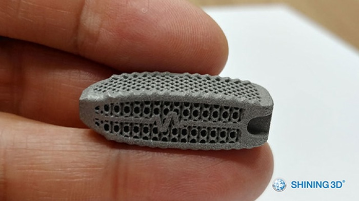 Изготовление спинального импланта с использованием 3D-принтера по металлу EP-M250